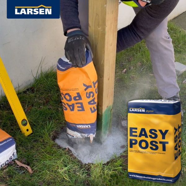 Larsen Easy Post | Easy Post | post fixing mortar | fence post fixing | gate post fixing | metal post fixing | wooden post fixing | Larsen Building Products